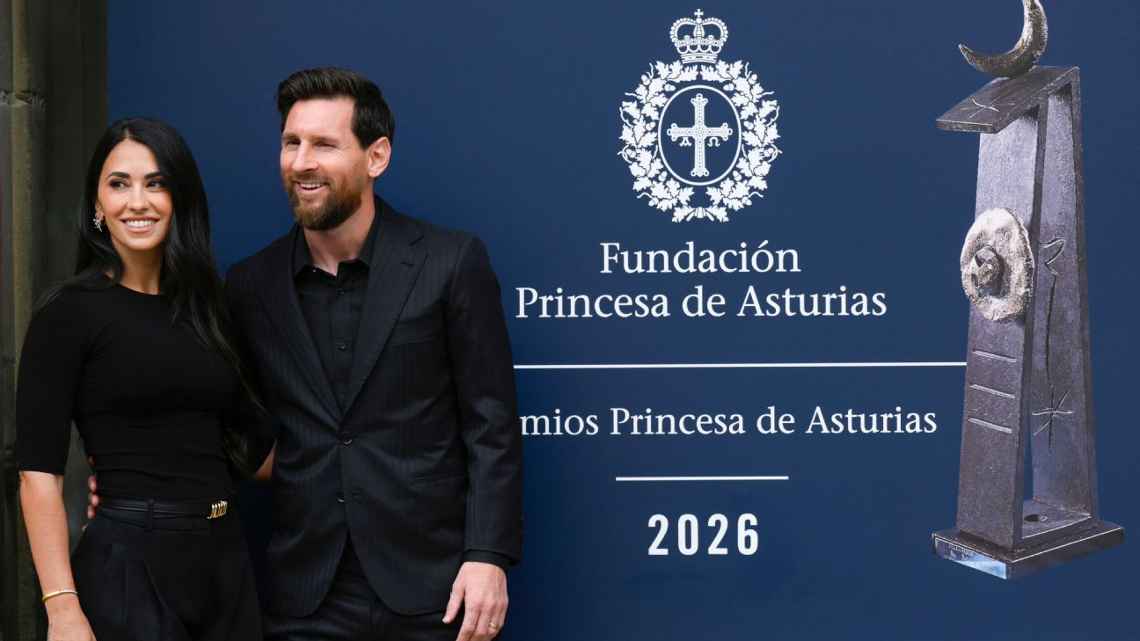 messi-award-1792758284.jpg