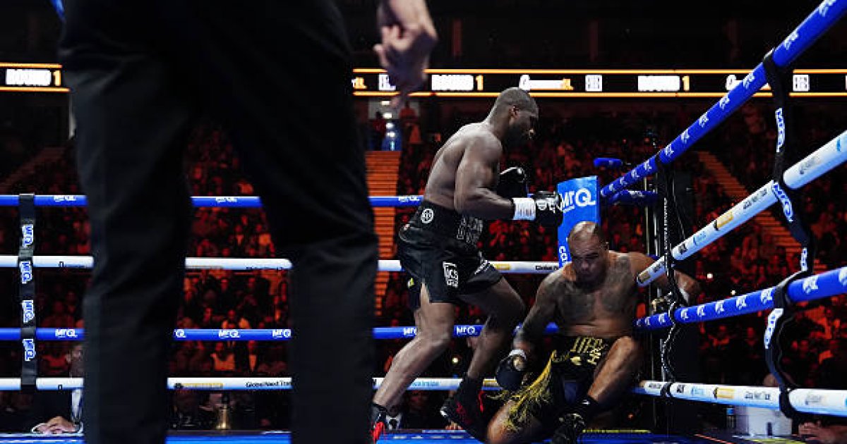 Daniel “Dynamite” Dubois retained his WBO heavyweight title with a second-round stoppage of Fabio Wardley